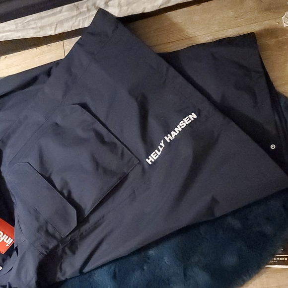 HELLY HASEN Rain Jacket Brand New XS Beautiful ๐ - Picture 9 of 13